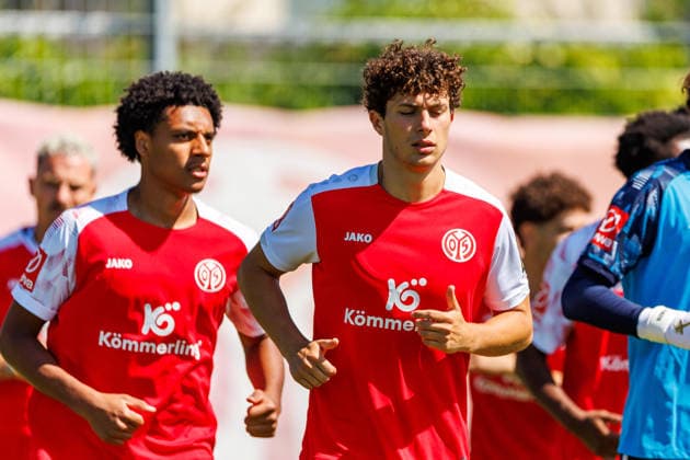 1. FSV Mainz 05, Auftakttraining, 01.07.2026 Fabia Gruber (1. FSV Mainz 05) Auftakttraining der Herren des 1. FSV Mainz 05 zur Saison 2026 27 der 1. Fussball Bundesliga, Trainingsgelände auf dem Wolfgang Frank Campus, Mainz, 01.07.2026 DFL DFB regulations prohibit any use of photographs as image sequences and or quasi-video. *** 1 FSV Mainz 05, Season-Opening Training Session, July 1, 2026 Fabia Gruber 1 FSV Mainz 05 Men’s team’s first training session of the 2026–27 season in the 1. Bundesliga, training grounds at the Wolfgang Frank Campus, Mainz, July 1, 2026 DFL DFB regulations prohibit any use of photographs as image sequences and or quasi-video Copyright: xBEAUTIFULxSPORTS Hahnex