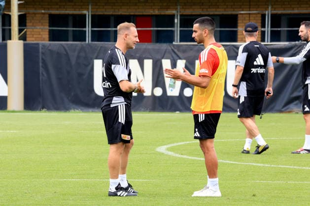 DEU, DFL, 1. FBL, 1.FC Union, Training, 01.07.2026, Stadion Alte Foersterei, Berlin, DEU, DFL, 1. FBL, 1.FC Union, Training, im Bild: Cheftrainer Mauro Lustrinelli (1.FC Union Berlin), Livan Burcu (1.FC Union Berlin 9) DFL - regulations prohibit any use of Photographs as image sequences and or quasi-video *** DEU, DFL, 1 FBL, 1 FC Union, Training, July 1, 2026, Alte Foersterei Stadium, Berlin, DEU, DFL, 1 FBL, 1 FC Union, Training, Pictured: Head Coach Mauro Lustrinelli of 1 FC Union Berlin, Livan Burcu of 1 FC Union Berlin. 9 DFL regulations prohibit any use of photographs as image sequences and or quasi-video. nordphotoxGmbHx xEngler nph00076
