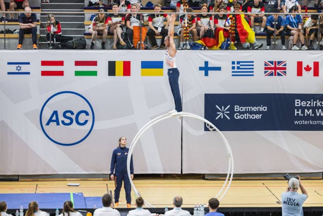 Wheel Gymnastics World Championships 2026 Rhönrad Weltmeisterschaft 2026. Deutschland, Göttingen am 01. Juli 2026: Tag eins der Weltmeisterschaft in Rhönrad mit über 250 Athletinnen und Athleten aus 17 Nationen. Im Bild: Der Niederländischer Rhönrad Turner GabriÃ«l Lomans beim Sprung Disziplin (Vault). *** 2026 World Championships in Wheel Gymnastics, 2026 Rhönrad World Championships, Germany, Göttingen on July 1, 2026—Day one of the Rhönrad World Championships with over 250 athletes from 17 nations. Pictured: Dutch Rhönrad gymnast Gabriël Lomans during the vault event.