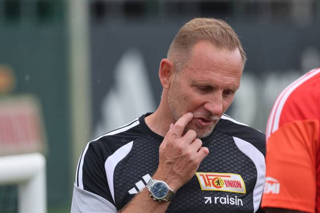 BERLIN, DEUTSCHLAND - JULY 1: Trainer Coach Mauro Lustrinelli (Union Berlin), during the Training kick-off 1. FC Union Berlin at Training ground at Stadion an der Alten Foersterei on matchday 32 on July 1, 2026 in Berlin, Deutschland. DFB regulations prohibit any use of photographs as image sequences and or quasi video. Berlin Deutschland Copyright: xO.Frankex