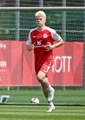 01.07.2026, xsltx, Fussball 1.Bundesliga, FSV Mainz 05 - Trainingsauftakt Saison 2026 27 v.l. Otto Ruoppi (1. FSV Mainz 05) (DFL DFB REGULATIONS PROHIBIT ANY USE OF PHOTOGRAPHS as IMAGE SEQUENCES and or QUASI-VIDEO) *** July 1, 2026, xsltx, Soccer 1 Bundesliga, FSV Mainz 05 Start of Training for the 2026–27 Season, photo by Otto Ruoppi. 1 FSV Mainz 05. DFL and DFB regulations prohibit any use of photographs as image sequences and or quasi-video.