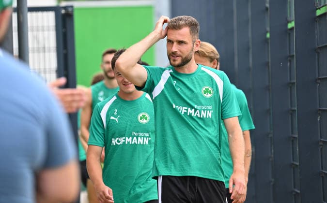 01.07.2026 - Fussball - 2. Bundesliga - Saison 2026 2027 - SpVgg Greuther Fürth Fuerth ( Kleeblatt ) - Training Trainingsauftakt - - xwoxzix - Dennis Srbeny (7, SpVgg Greuther Fürth ) *** July 1, 2026 Soccer 2. Bundesliga 2026–2027 Season SpVgg Greuther Fürth Fürth Kleeblatt Training First Day of Training xwoxzix Dennis Srbeny 7, SpVgg Greuther Fürth