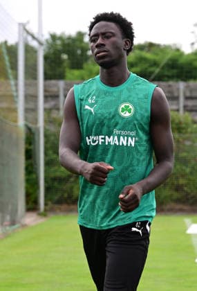 01.07.2026 - Fussball - 2. Bundesliga - Saison 2026 2027 - SpVgg Greuther Fürth Fuerth ( Kleeblatt ) - Training Trainingsauftakt - - xwoxzix - Omar Sillah (42, SpVgg Greuther Fürth ) *** July 1, 2026 Soccer 2. Bundesliga 2026–2027 Season SpVgg Greuther Fürth Fürth Kleeblatt Training First Day of Training xwoxzix Omar Sillah 42, SpVgg Greuther Fürth