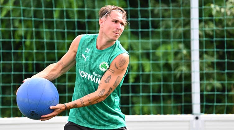 01.07.2026 - Fussball - 2. Bundesliga - Saison 2026 2027 - SpVgg Greuther Fürth Fuerth ( Kleeblatt ) - Training Trainingsauftakt - - xwoxzix - Felix Klaus (30, SpVgg Greuther Fürth ) *** July 1, 2026 Soccer 2. Bundesliga 2026–2027 Season SpVgg Greuther Fürth (Füroth Kleeblatt) Training First Day of Training xwoxzix Felix Klaus 30, SpVgg Greuther Fürth