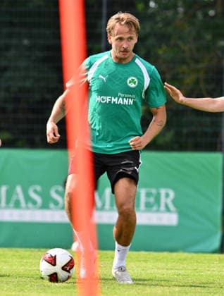 01.07.2026 - Fussball - 2. Bundesliga - Saison 2026 2027 - SpVgg Greuther Fürth Fuerth ( Kleeblatt ) - Training Trainingsauftakt - - xwoxzix - Mathias Flaga Olesen (8, SpVgg Greuther Fürth ) *** July 1, 2026 Soccer 2. Bundesliga 2026–2027 Season SpVgg Greuther Fürth Fürth Kleeblatt Training First Day of Training xwoxzix Mathias Flaga Olesen 8, SpVgg Greuther Fürth