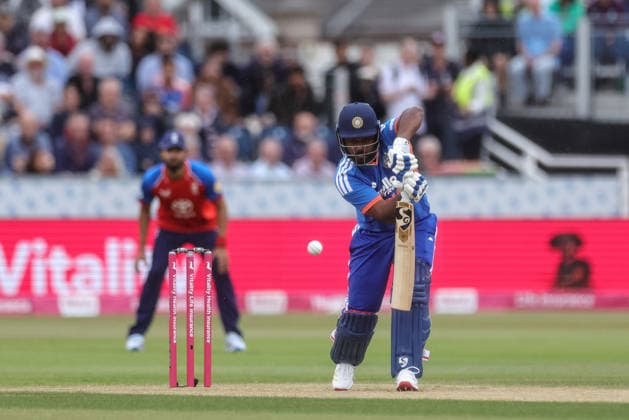 First Vitality T20 International England v India Sanju Samson of India hits the ball for one run during the First Vitality T20 international match, Länderspiel, Nationalmannschaft England vs India at Banks Homes Riverside Stadium, Chester-le-street, United Kingdom on 01 July 2026 (Photo by Mark Cosgrove News Images) Chester-le-street Banks Homes Riverside Stadium County Durham United Kingdom Copyright: xMarkxCosgrove NewsxImagesx