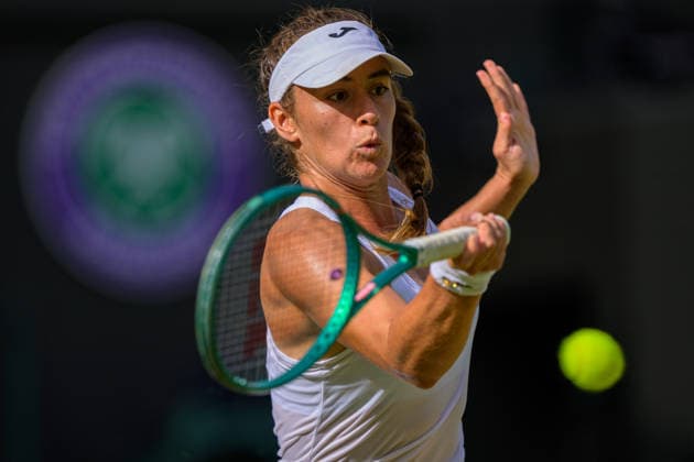 Day Three: The Championships - Wimbledon 2026 LONDON, ENGLAND JULY 01 - Solana Sierra of Argentina during Ladies Single Second Round at The Wimbledon Lawn Tennis Championship at Wimbledon on July 01, 2026 in London, England. (Photo by Keeran Marquis)  Copyright: xKeeranxMarquis Fotoarena SPPx Sportspressphoto_SPR181766