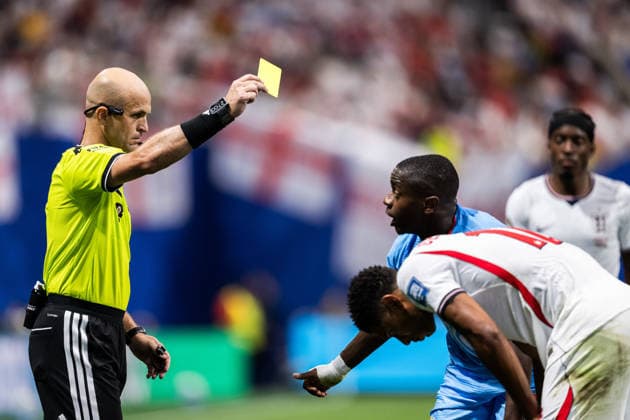 260701 Noah Sadiki of Congo DR receives a warning during the FIFA World Cup, WM, Weltmeisterschaft, Fussball 2026 round of 32 football match between England and Congo DR on July 1, 2026 in Atlanta. Photo: Jon Olav Nesvold BILDBYRAN COP 217 JE0138 fotboll football soccer fotball vm fotbolls-vm fotball-vm fotbolls-vm 2026 fifa world cup 2026 sextondelsfinal round of 32 21 bbeng dejected depp *** July 1, 2026: Noah Sadiki of the Democratic Republic of the Congo receives a warning during the FIFA World Cup 2026 Round of 32 soccer match between England and the Democratic Republic of the Congo on July 1, 2026 in Atlanta. Photo by Jon Olav Nesvold, BILDBYRAN COP 217 JE0138 soccer football fotball World Cup soccer World Cup 2026 FIFA World Cup 2026 round of 32 21 bbeng dejected depp  Copyright: JONxOLAVxNESVOLD BB260701JE043