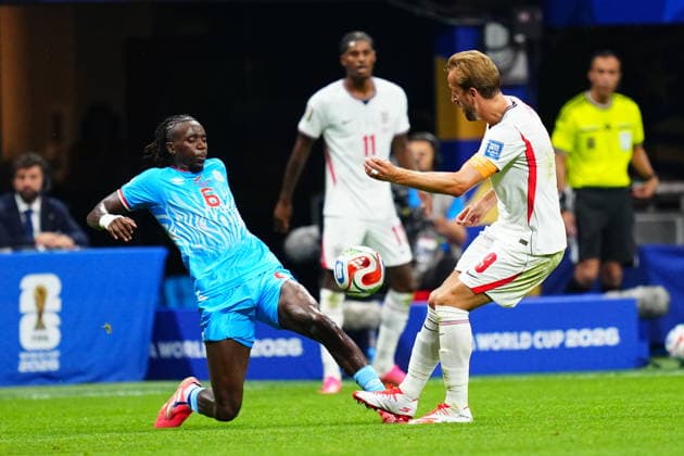 England v DR Congo - FIFA World Cup, WM, Weltmeisterschaft, Fussball 2026 - Round of 32 ATLANTA, USA - JULY 1: Harry Kane (9) of England in action against Ngal’ayel Mukau of DR Congo during 2026 FIFA World Cup Round of 32 match between England and DR Congo at Mercedes-Benz Stadium (Atlanta Stadium) in Atlanta, Georgia, United States on July 1, 2026. Evrim Aydin Anadolu Georgia United States. Editorial use only. Please get in touch for any other usage.  Copyright: x2026xAnadoluxEvrimxAydinx