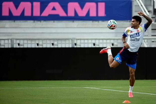 Colombian player Luis Diaz during a training session at Inter Miami CF Stadium in Fort Lauderdale, Florida, US, 1 July 2026. Colombia national team, Nationalteam training session !ACHTUNG: NUR REDAKTIONELLE NUTZUNG!  Copyright: xAlbertoxEstévezx GRAF9315 20260701-55020768296_1