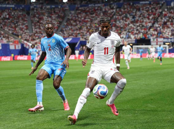 (260702) -- ATLANTA, July 2, 2026 -- Marcus Rashford (R) of England competes during the round of 32 match between England and the Democratic Republic of the Congo (DRC) at the 2026 FIFA World Cup, WM, Weltmeisterschaft, Fussball at Atlanta Stadium in Atlanta, the United States, July 1, 2026. ) (SP)U.S.-ATLANTA-FOOTBALL-FIFA WORLD CUP-ROUND OF 32-ENG VS COD XuxZijian 