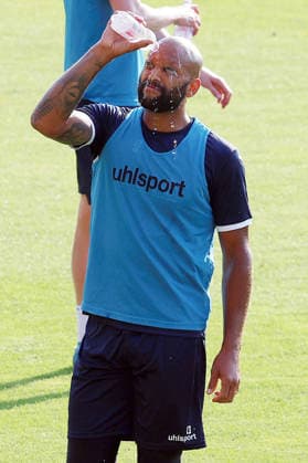 01.07.2026, xrekx, Fussball 3.Liga, SV Waldhof Mannheim - Trainingsauftakt Saison 2026 27 v.l. Terrence Boyd (SV Waldhof Mannheim) Trinkpause (DFL DFB REGULATIONS PROHIBIT ANY USE OF PHOTOGRAPHS as IMAGE SEQUENCES and or QUASI-VIDEO) Mannheim *** July 1, 2026, xrekx, Soccer 3rd Division, SV Waldhof Mannheim Start of Training for the 2026–27 Season, from left: Terrence Boyd, SV Waldhof Mannheim, Water Break. DFL and DFB regulations prohibit any use of photographs as image sequences and or quasi-video. Mannheim