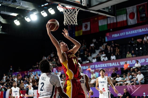 France v China - Round of 16 - FIBA U17, U 17 Basketball World Cup 2026 Ziyi Zhang of China plays during the FIBA U17 Basketball World Cup Round of 16 game between France and China at BDC Main Venue in Istanbul, Turkey, on July 1, 2026. Istanbul Istanbul Turkey  Copyright: xYagizxGurtugx originalFilename:gurtug-francevc260701_npyAy.jpg