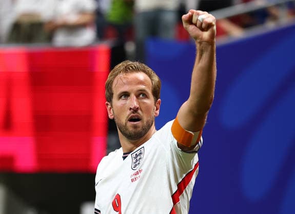 England s Harry Kane (9) celebrates after scoring a goal against DR Congo in the second half of a Round of 32 FIFA World Cup, WM, Weltmeisterschaft, Fussball match at Atlanta Stadium in Atlanta, Georgia, on Wednesday, July 1, 2026.  ATL20260701922 CHRISTIANxBRUNSKILL