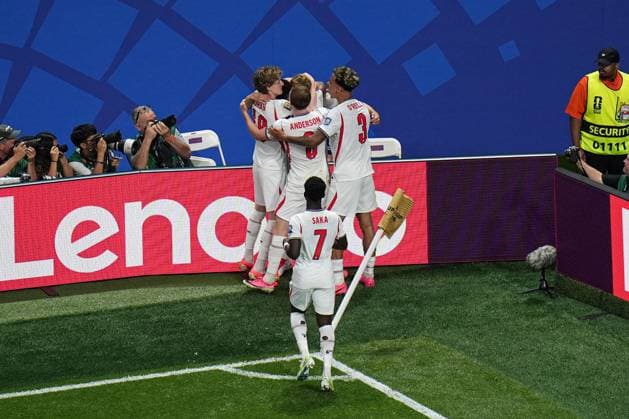 Harry Kane of England celebrates scoring a goal for their side to make it 1-1 England v DR Congo, 2026 FIFA World Cup, WM, Weltmeisterschaft, Fussball Group of 32, Football, Atlanta Stadium, Atlanta, Georgia, USA - 01 Jul 2026Atlanta Mercedes-Benz Stadium Georgia (GA) United States of America  Copyright: xIsmaelxAdnan Shutterstockx 16970376bj