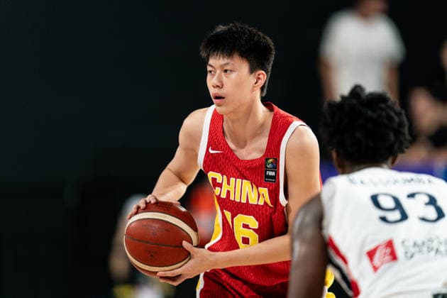 France v China - Round of 16 - FIBA U17, U 17 Basketball World Cup 2026 Xuanyu Liu of China competes during the FIBA U17 Basketball World Cup Round of 16 game between France and China at BDC Main Venue in Istanbul, Turkey, on July 1, 2026. Istanbul Istanbul Turkey  Copyright: xYagizxGurtugx originalFilename:gurtug-francevc260701_nppKy.jpg