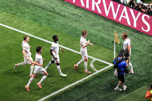 Football - FIFA World Cup, WM, Weltmeisterschaft, Fussball - Round of 32 - Round of 32 - England v DR Congo 1st July 2026 - FIFA World Cup - Round of 32 - England v DR Congo - Harry Kane of England celebrates their second goal with his team mates - Photo: Simon Stacpoole Offside. Atlanta USA *** Fußball – FIFA-Weltmeisterschaft – Runde der letzten 32 – Runde der letzten 32 – England gegen DR Kongo – 1. Juli 2026 – FIFA-Weltmeisterschaft – Runde der letzten 32 – England gegen DR Kongo – Harry Kane aus England feiert das zweite Tor mit seinen Mannschaftskollegen – Foto: Simon Stacpoole – Abseits – Atlanta, USA  Copyright: xSimonxStacpoolexOffside