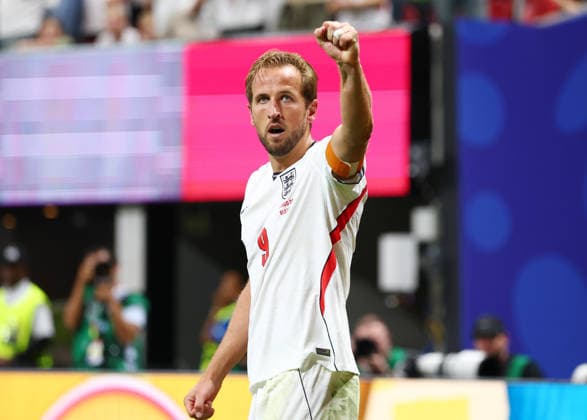 England s Harry Kane (9) celebrates after scoring a goal against DR Congo in the second half of a Round of 32 FIFA World Cup, WM, Weltmeisterschaft, Fussball match at Atlanta Stadium in Atlanta, Georgia, on Wednesday, July 1, 2026.  ATL20260701927 CHRISTIANxBRUNSKILL