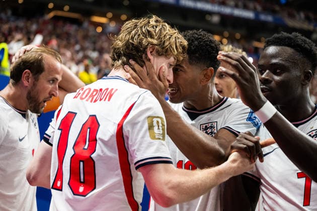 260701 Anthony Gordon and Jude Bellingham of England celebrate after 1-1 during the FIFA World Cup, WM, Weltmeisterschaft, Fussball 2026 round of 32 football match between England and Congo DR on July 1, 2026 in Atlanta. Photo: Jon Olav Nesvold BILDBYRAN COP 217 JE0138 fotboll football soccer fotball vm fotbolls-vm fotball-vm fotbolls-vm 2026 fifa world cup 2026 sextondelsfinal round of 32 21 bbeng celebration jubel *** July 1, 2026: Anthony Gordon and Jude Bellingham of England celebrate after the 1-1 draw during the FIFA World Cup 2026 Round of 32 soccer match between England and the Democratic Republic of the Congo on July 1, 2026 in Atlanta. Photo by Jon Olav Nesvold. BILDBYRAN COP 217 JE0138 soccer football fotball World Cup soccer World Cup fotball World Cup soccer World Cup 2026 FIFA World Cup 2026 round of 32 21 BBENG celebration, cheering  Copyright: JONxOLAVxNESVOLD BB260701JE087