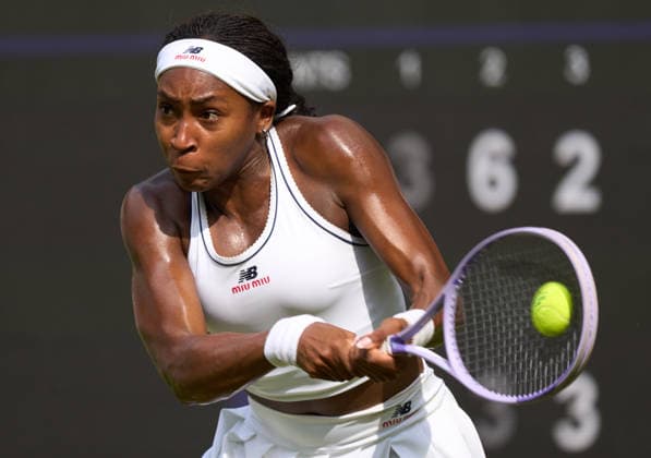 2026 Wimbledon, July 01, Day 3 LONDON, - JULY 1: Coco Gauff of the United States plays a shot against Solana Sierra of Argentina during the 2026 Wimbledon, July 01, Day 3 at The all England club, Wimbledon on July 1, 2026 in London,GBR. London The all England club, Wimbledon GBR Copyright: xPeterxvanxdenxBerg ISIxPhotosx 9441