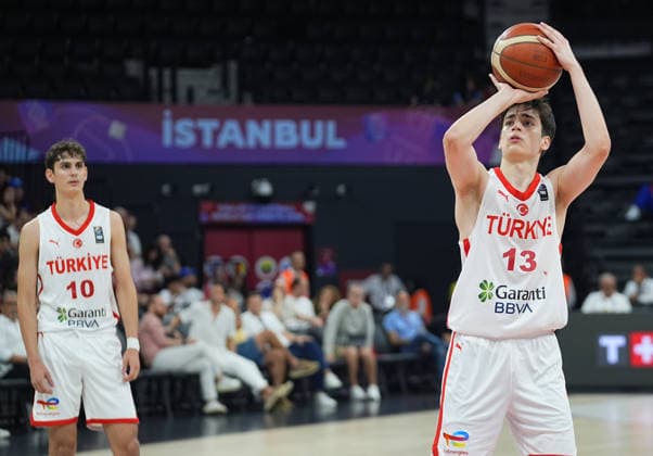 Turkiye v Venezuela - FIBA U17, U 17 Basketball World Cup ISTANBUL, TURKIYE - JULY 1: Omer Yusuf Sik (13) of Turkiye in action during the FIBA U17 Basketball World Cup match between Turkiye and Venezuela at Basketball Development Center in Istanbul, Turkiye, on July 1, 2026. Esra Bilgin Anadolu Istanbul Turkey. Editorial use only. Please get in touch for any other usage.  Copyright: x2026xAnadoluxEsraxBilginx