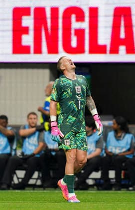 England v DR Congo, FIFA World Cup, WM, Weltmeisterschaft, Fussball 2026 England goalkeeper Jordan Pickford (1) celebrates his sides goal during the England v DR Congo FIFA WORLD CUP 2026 Last 32 match at Atlanta Stadium, Atlanta, United States on 1 July 2026 Credit: Eleanor Hoad Every Second Media Editorial use only. All images are copyright Every Second Media Limited. No images may be reproduced without prior permission. Copyright: xIMAGO EveryxSecondxMediax ESM-2064-0046 EleanorxHoadx xEveryxSecondxMediax