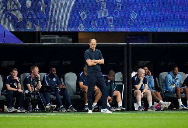 Thomas Tuchel (England, Cheftrainer) beobachtet das Spiel. USA, FIFA Weltmeisterschaft, Sechzehntelfinale, England vs DR-Kongo, Atlanta, 01.07.2026 FIFA Weltmeisterschaft, Sechzehntelfinale, England vs DR-Kongo, Atlanta, 01.07.2026 Atlanta *** Thomas Tuchel, England head coach, watches the match between the U.S. and the DR Congo, FIFA World Cup, Round of 16, England vs. DR Congo, Atlanta, July 1, 2026 FIFA World Cup, Round of 16, England vs. DR Congo, Atlanta, July 1, 2026, Atlanta Copyright: xEibner-Pressefoto ScottxColemanx EP_SCN