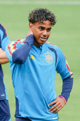 Sport Bilder des Tages Lamine Yamal of Spain takes part in a training session ahead of the upcoming 2026 FIFA World Cup, WM, Weltmeisterschaft, Fussball match against Austria, in Los Angeles, United States, 01 July 2026. Training session for the Spanish national team, Nationalteam in the United States !ACHTUNG: NUR REDAKTIONELLE NUTZUNG!  Copyright: xLavandeiraxJrx GR3315 20260701-55020769750_1