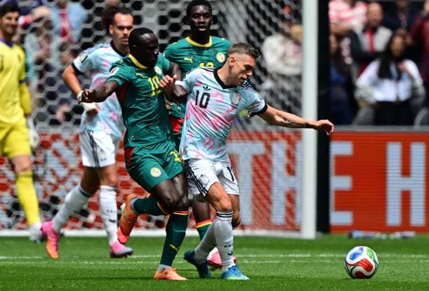 Belgium s Charles De Ketelaere and Senegal s Sadio Mane fight for the ball during a soccer game between Belgian national team, Nationalteam Red Devils and Senegal, on Wednesday 01 July 2026, at the Seattle Field, in Seattle, a 1 16 finals game in the FIFA World Cup, WM, Weltmeisterschaft, Fussball 2026. DIRKxWAEM  x180115224x