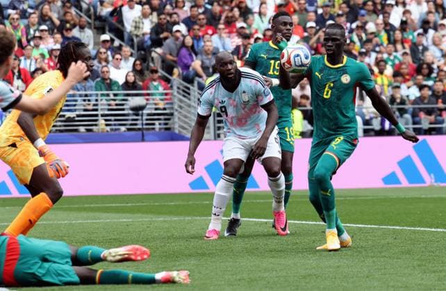 Senegal s goalkeeper Mory Diaw, Belgium s Romelu Lukaku and Senegal s Pathe Ciss fight for the ball during a soccer game between Belgian national team, Nationalteam Red Devils and Senegal, on Wednesday 01 July 2026, at the Seattle Field, in Seattle, a 1 16 finals game in the FIFA World Cup, WM, Weltmeisterschaft, Fussball 2026. BRUNOxFAHY  x180122782x