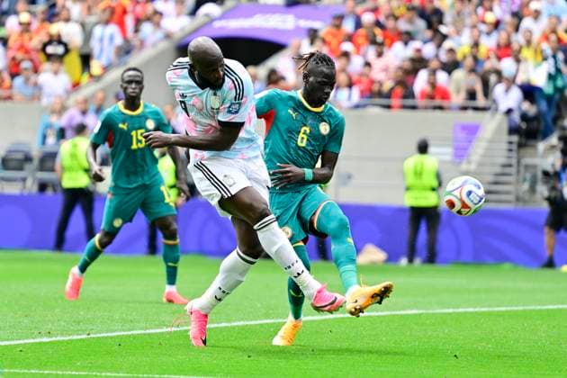 Belgium vs Senegal - 2026 FIFA World Cup, WM, Weltmeisterschaft, Fussball SEATTLE, USA - JULY 01 : Lukaku Romelu forward of Belgium scores a goal, Ciss Pathe midfielder of Senegal during the FIFA World Cup 2026 Round of 32 match between Belgium and Senegal at the Lumen Field stadium on July 01, 2026 in Seattle, USA, 15 06 2026 Seattle United States of America  Copyright: xJanxDexMeuleneirx