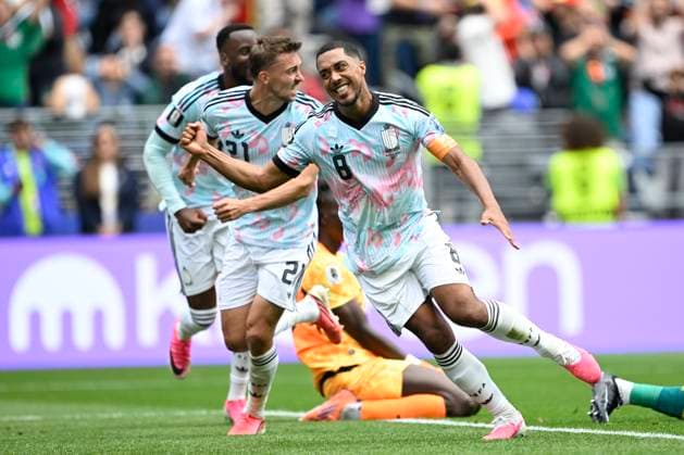 Belgium vs Senegal - 2026 FIFA World Cup, WM, Weltmeisterschaft, Fussball SEATTLE, USA - JULY 01 : Tielemans Youri midfielder of Belgium celebrating scoring a goal (2-2) during the FIFA World Cup 2026 Round of 32 match between Belgium and Senegal at the Lumen Field stadium on July 01, 2026 in Seattle, USA, 15 06 2026 Seattle United States of America  Copyright: xNicoxVereeckenx