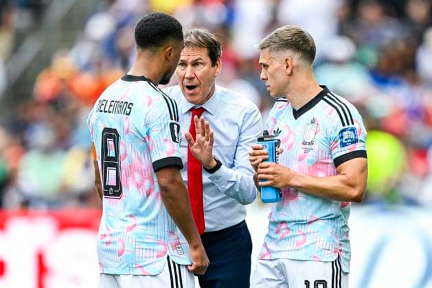 Belgium vs Senegal - 2026 FIFA World Cup, WM, Weltmeisterschaft, Fussball SEATTLE, USA - JULY 01 : Tielemans Youri midfielder of Belgium, Garcia Rudi head coach of Belgium, Trossard Leandro forward of Belgium during the FIFA World Cup 2026 Round of 32 match between Belgium and Senegal at the Lumen Field stadium on July 01, 2026 in Seattle, USA, 15 06 2026 Seattle United States of America  Copyright: xNicoxVereeckenx
