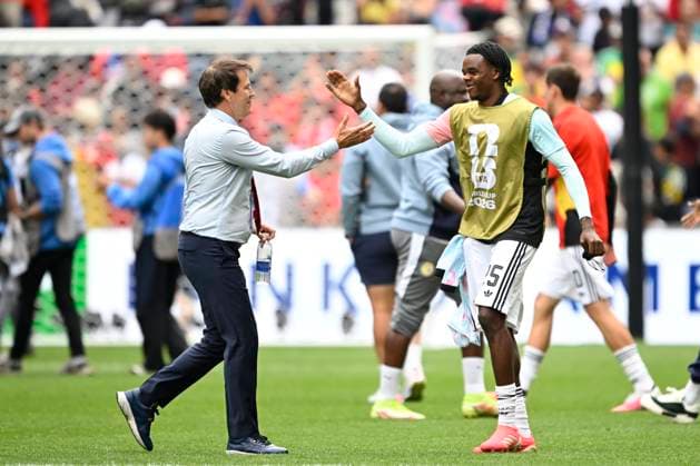 Belgium vs Senegal - 2026 FIFA World Cup, WM, Weltmeisterschaft, Fussball SEATTLE, USA - JULY 01 : Ngoy Nathan defender of Belgium and Garcia Rudi head coach of Belgium during the FIFA World Cup 2026 Round of 32 match between Belgium and Senegal at the Lumen Field stadium on July 01, 2026 in Seattle, USA, 15 06 2026 Seattle United States of America  Copyright: xNicoxVereeckenx