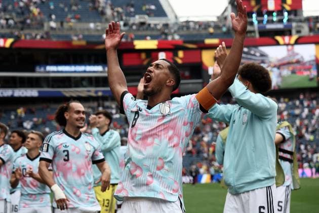 Belgium s Youri Tielemans celebrates after winning a soccer game between Belgian national team, Nationalteam Red Devils and Senegal, on Wednesday 01 July 2026, at the Seattle Field, in Seattle, a 1 16 finals game in the FIFA World Cup, WM, Weltmeisterschaft, Fussball 2026. BRUNOxFAHY  x180128999x