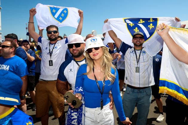 July 1, 2026, Santa Clara, California, USA: Santa Clara, USA - July 1 2026: Stadium atmosphere and fans before a FIFA World Cup, WM, Weltmeisterschaft, Fussball R32 match between United States and Bosnia-Herzegovina at San Francisco Bay Area Stadium Santa Clara USA - ZUMAp121 20260701_zsp_p121_013 Copyright: xChrisxPutnamx