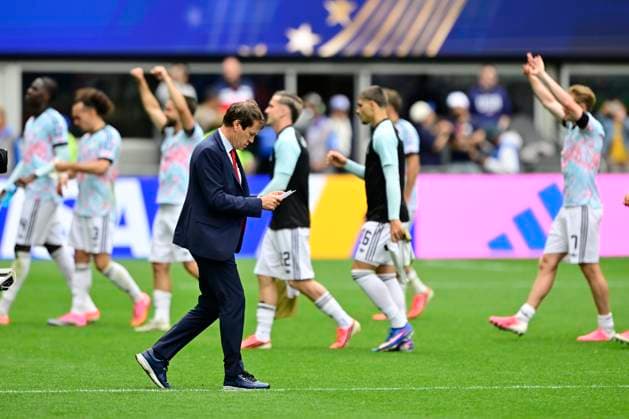 Belgium vs Senegal - 2026 FIFA World Cup, WM, Weltmeisterschaft, Fussball SEATTLE, USA - JULY 01 : Garcia Rudi head coach of Belgium during the FIFA World Cup 2026 Round of 32 match between Belgium and Senegal at the Lumen Field stadium on July 01, 2026 in Seattle, USA, 15 06 2026 Seattle United States of America  Copyright: xJanxDexMeuleneirx