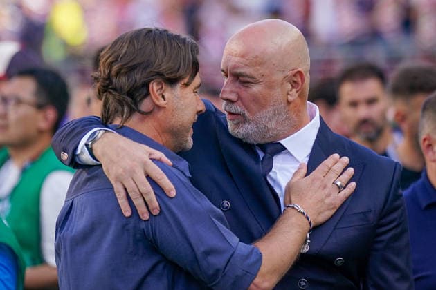 USA: Fußball FIFA World Cup, WM, Weltmeisterschaft, Fussball 2026, Sechzehntelfinale - USA vs Bosnien - Herzegowina im Levi™s Stadium (Santa Clara, San Francisco Bay Area, Kalifornien): Mauricio Pochettino (Trainer, USA) und Sergej Barbarez (Trainer Bosnien und Herzegowina) *** 2026 FIFA World Cup: USA vs. Bosnia and Herzegovina in the Round of 32 at Levi’s™ Stadium in Santa Clara, San Francisco Bay Area, California. Mauricio Pochettino, head coach of the USA, and Sergej Barbarez, head coach of Bosnia and Herzegovina. Copyright: xJOERANxSTEINSIEKx