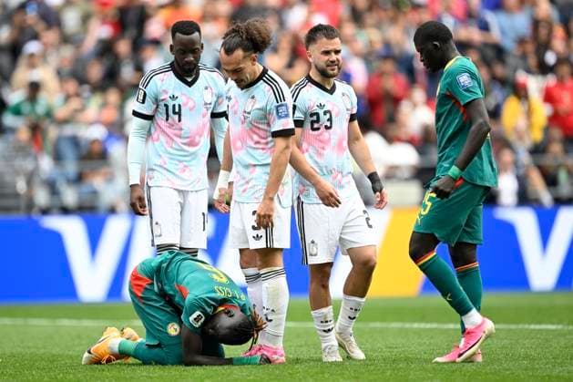 Belgium vs Senegal - 2026 FIFA World Cup, WM, Weltmeisterschaft, Fussball SEATTLE, USA - JULY 01 : Ciss Pathe midfielder of Senegal stays on the penalty point during the FIFA World Cup 2026 Round of 32 match between Belgium and Senegal at the Lumen Field stadium on July 01, 2026 in Seattle, USA, 15 06 2026 Seattle United States of America  Copyright: xNicoxVereeckenx