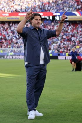 FIFA World Cup, WM, Weltmeisterschaft, Fussball 2026 - Round of 32 - USA vs Bosnia and Herzegovina USA s head coach Mauricio Pochettino celebrates winning the FIFA World Cup 2026 Round of 32 match USA against Bosnia and Herzegovina, in San Francisco, Califronia, USA, 01 July 2026. SANTA CLARA United States  Copyright: xBENJAMINxFANJOYx