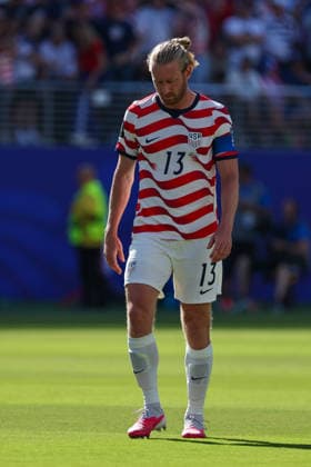 July 1, 2026, Santa Clara, California, USA: Tim Ream (13) of United States of America looks on during the FIFA World Cup, WM, Weltmeisterschaft, Fussball 2026 Round of 32 match between USA and Bosnia and Herzegovina Santa Clara USA - ZUMAa257 20260701_zsp_a257_074 Copyright: xChrisxArjoonx