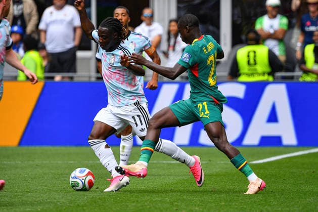 July 01, 2026: Belgium midfielder Jo ro my Doku (11) and Senegal midfielder Habib Diarra (21) compete for the ball during the FIFA World Cup, WM, Weltmeisterschaft, Fussball knockout round of 32 match between Belgium and Senegal in Seattle, WA.Belgium defeated Senegal 3-2 on a penalty kick near the end of the second overtime period. CSM Seattle United States - ZUMAc04_ 20260701_zma_c04_065 Copyright: xStevexFaberx
