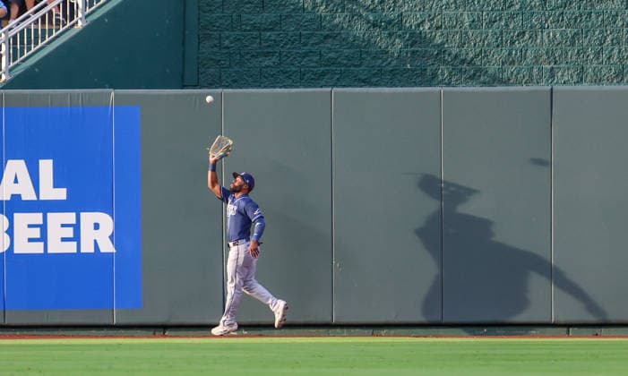 JULY 1, 2026: Tampa Bay Rays center fielder Cedric Mullins (31) catches a fly ball in the 5th inning against the Kansas City Royals at Kauffman Stadium in Kansas City, MO. CSM MLB, Baseball Herren, USA 2026: Rays Vs Royals Jul 1st  - ZUMAc04_ 20260701_zma_c04_040 Copyright: xRomanxPunox