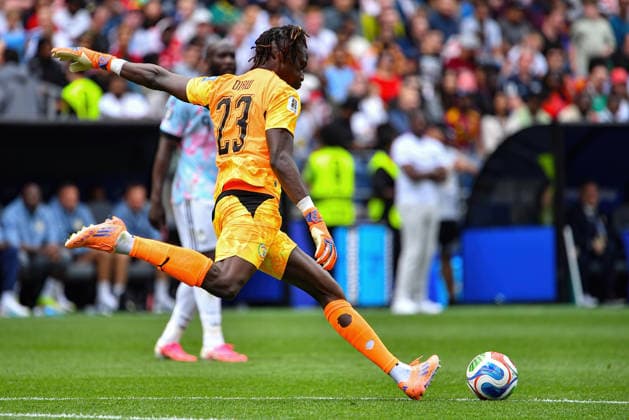 July 01, 2026: Senegal goalkeeper Mory Diaw (23) kicks the ball deep during the FIFA World Cup, WM, Weltmeisterschaft, Fussball knockout round of 32 match between Belgium and Senegal in Seattle, WA.Belgium defeated Senegal 3-2 on a penalty kick near the end of the second overtime period. CSM Seattle United States - ZUMAc04_ 20260701_zma_c04_056 Copyright: xStevexFaberx