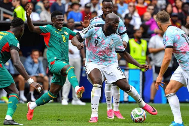 July 01, 2026: Belgium forward Romelu Lukaku (9) with the ball as Senegal midfielder Lamine Camara (8) comes in during the FIFA World Cup, WM, Weltmeisterschaft, Fussball knockout round of 32 match between Belgium and Senegal in Seattle, WA.Belgium defeated Senegal 3-2 on a penalty kick near the end of the second overtime period. CSM Seattle United States - ZUMAc04_ 20260701_zma_c04_080 Copyright: xStevexFaberx