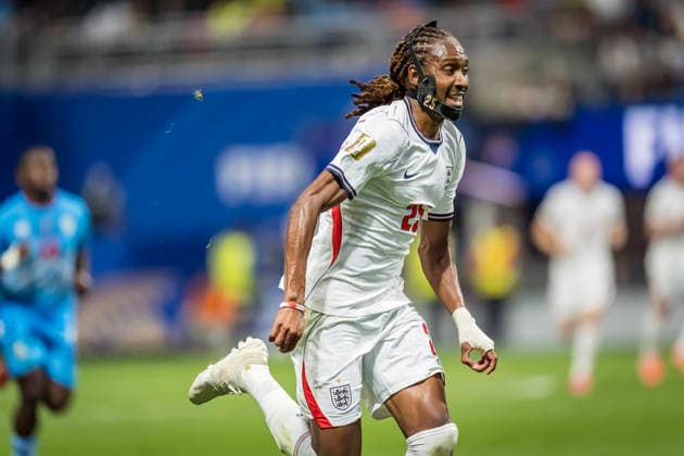July 1, 2026, Atlanta, Georgia, USA: England defender Djed Spence (25) plays against DR Congo during their World Cup: Round of 32 match at Atlanta Stadium in Atlanta, Georgia. England wins the game, 2:1 in regulation play. World Cup: Round Of 32: England Vs DR Congo: Djed Spence  - ZUMAa161 20260701_aaa_a161_420 Copyright: xWalterxArcex xGMGx
