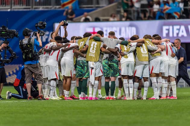 July 1, 2026, Atlanta, Georgia, USA: England celebrates and show their appreciation to their fans after winning their match against DR Congo during their World Cup: Round of 32 game at Atlanta Stadium in Atlanta, Georgia. Atlanta USA - ZUMAa161 20260701_aaa_a161_646 Copyright: xWalterxArcex xGMGx