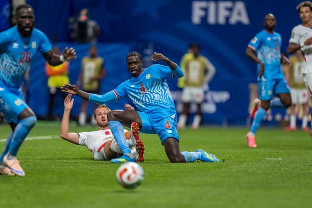 July 1, 2026, Atlanta, Georgia, USA: England forward Harry Kane (9) fight for the ball against DR Congo during their World Cup: Round of 32 match at Atlanta Stadium in Atlanta, Georgia. England wins the game, 2:1 in regulation play. World Cup: Round Of 32: England Vs DR Congo: Harry Kane  - ZUMAa161 20260701_aaa_a161_521 Copyright: xWalterxArcex xGMGx