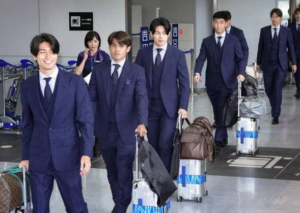 Football: 2026 World Cup Japan men s football team members arrive at Narita airport near Tokyo on July 2, 2026, after competing in the World Cup finals where they were defeated by Brazil in a round of 32 match.  A14AA0005621210P
