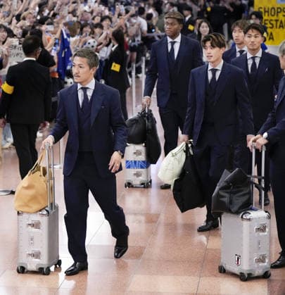 Football: 2026 World Cup Japan men s football team members arrive at Haneda airport in Tokyo on July 2, 2026, after competing in the World Cup finals where they were defeated by Brazil in a round of 32 match.  A14AA0005621214P